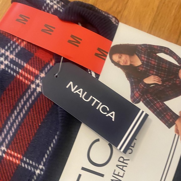 Nautica Pajama Set Womens Medium Red Plaid Silky Stretch Fleece 2 Piece V-Neck - Picture 5 of 8